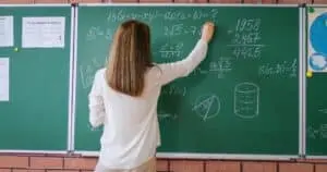 Aposentadoria de professor no INSS em 2026: regras de transição e como planejar