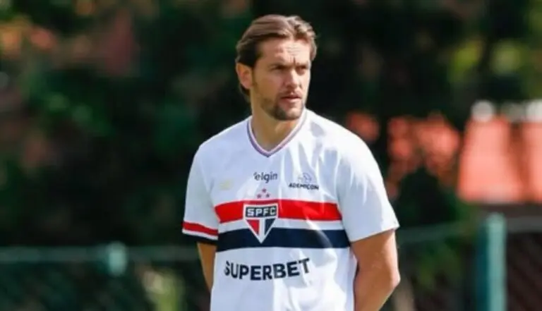 Rafael Tolói