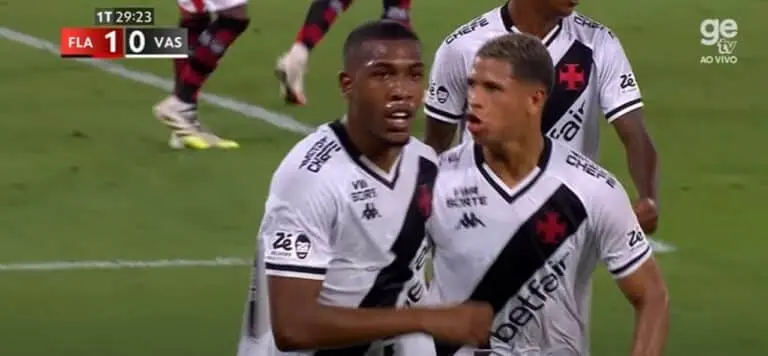 Rayan empata para o Vasco