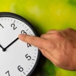 Relógio conceito de horário de verão