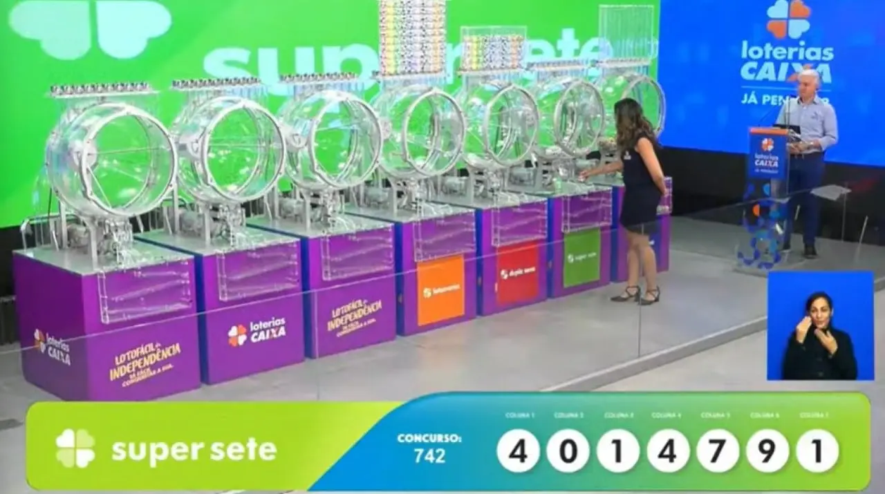 Resultado Super Sete 742