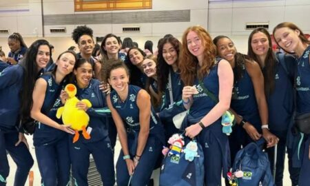 Seleção feminina de vôlei