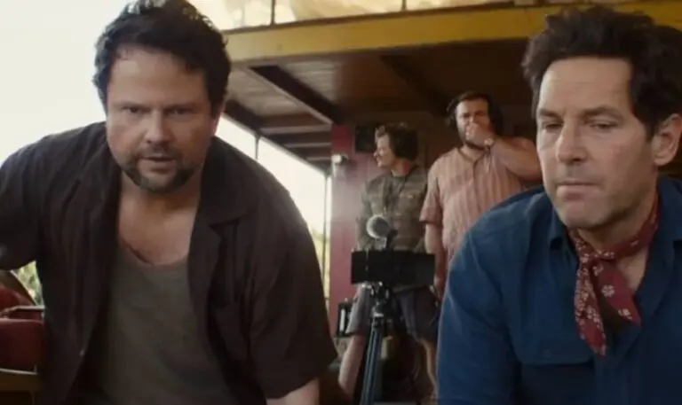 Selton Mello em cena com Paul Rudd em Anaconda