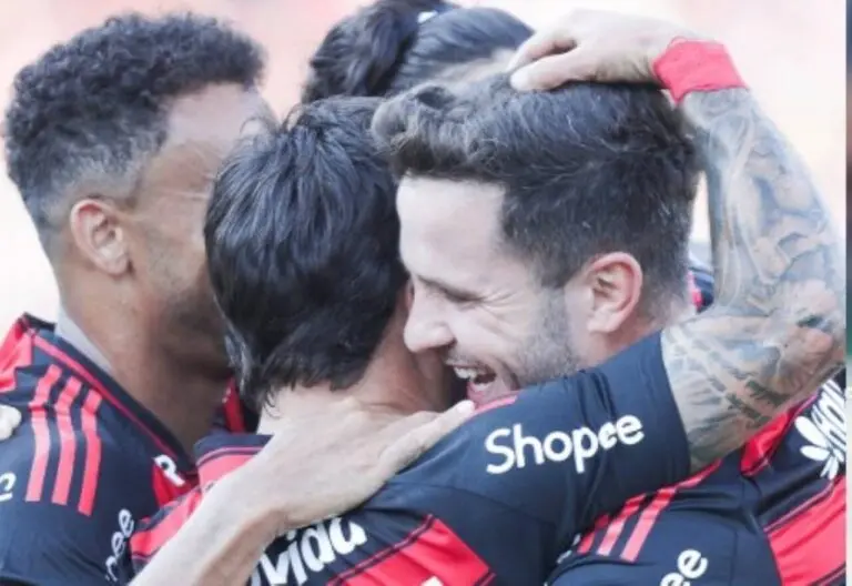 Flamengo e Palmeiras travam disputa acirrada pelo título do Brasileirão 2025