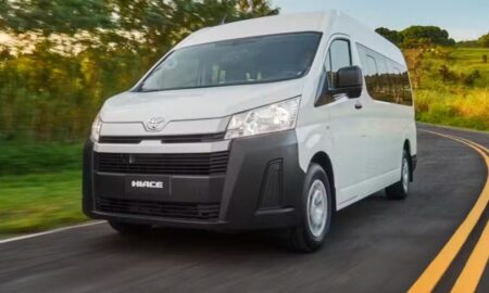 Toyota Hiace Minibus