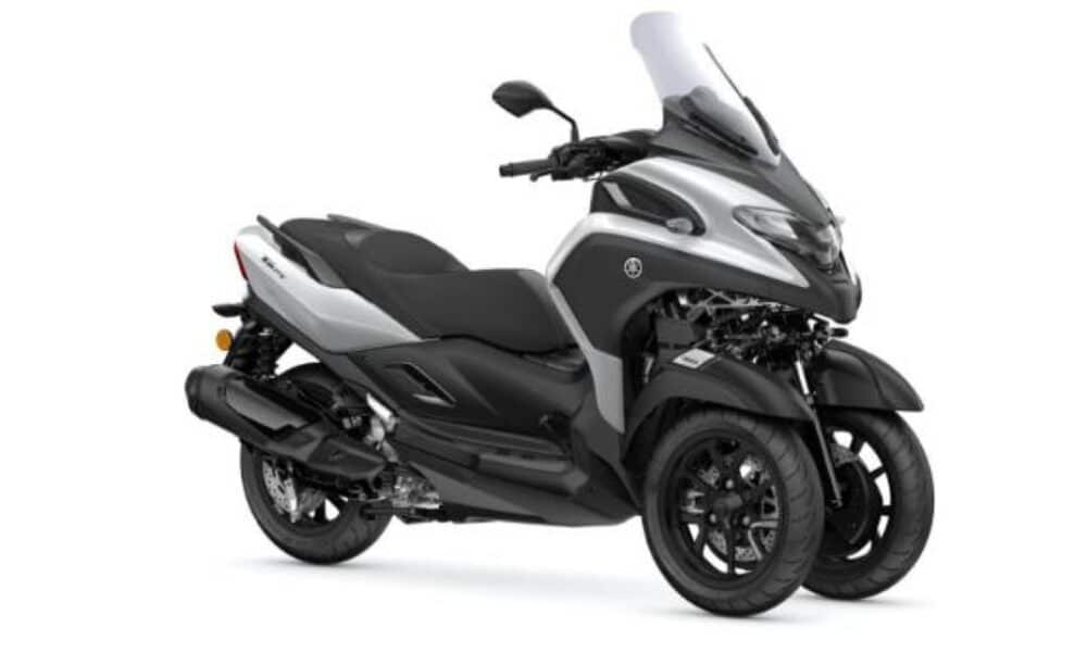 Novas scooters Tricity 125 e 155 da Yamaha chegam ao Japão com painel conectado e visual de SUV