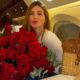 Virginia recebendo Flores