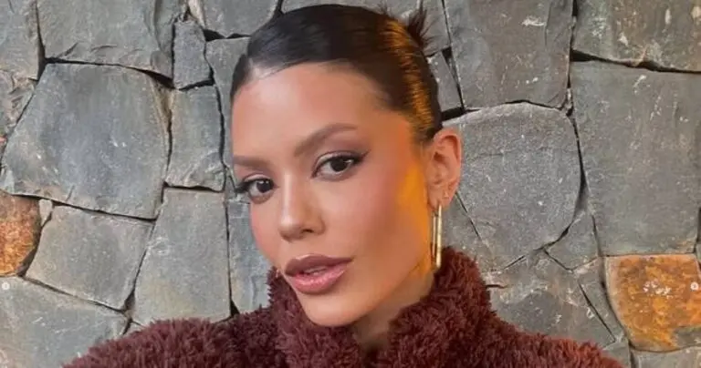 Vitória Strada