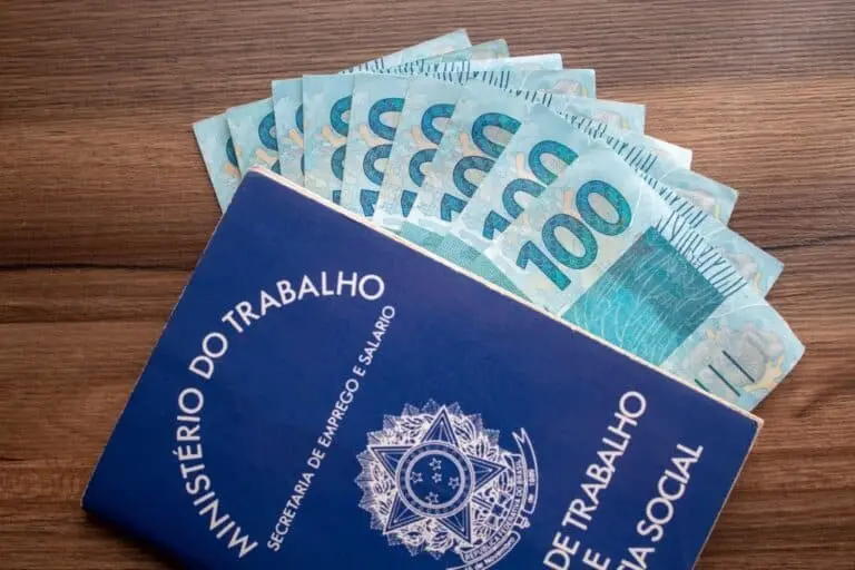 carteira de trabalho, INSS, aposentadoria, dinheiro