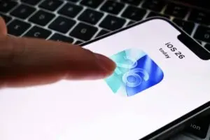 Apple slipper iOS 26.4.1 med iCloud-synkroniseringsrettinger og tyveribeskyttelse