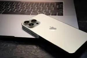 Apple lança iOS 26.6.1 e pacotes de segurança para diversos dispositivos