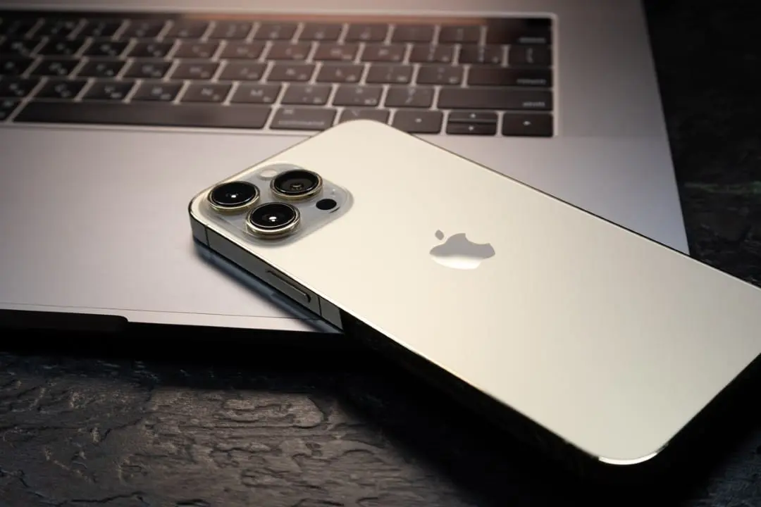 iPhone 15