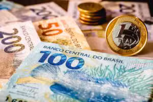 Mudança no PIS/Pasep exclui 559 mil trabalhadores do abono salarial a partir de 2026 no Brasil