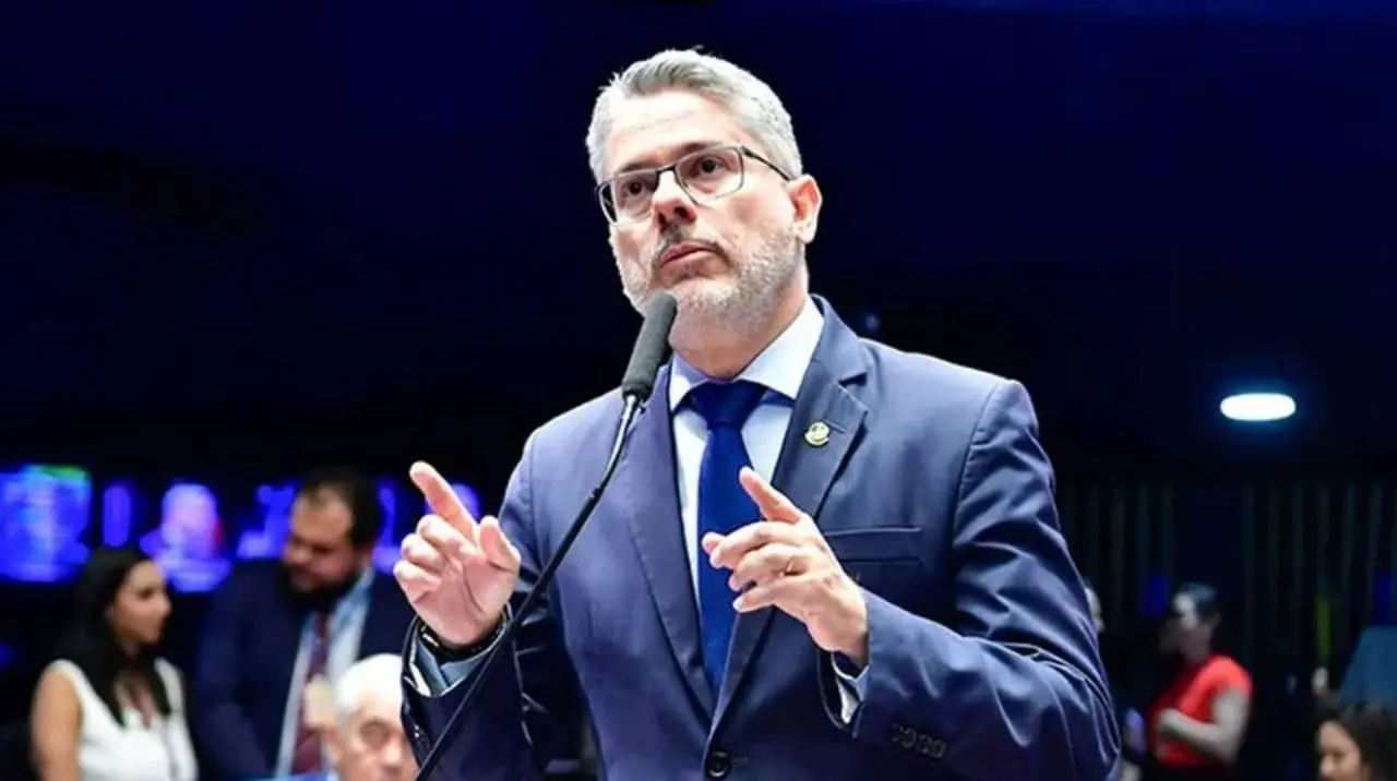 senador Alessandro Vieira (MDB-SE), é policial civil. — Foto: Waldemir Barreto/Agência Senado)