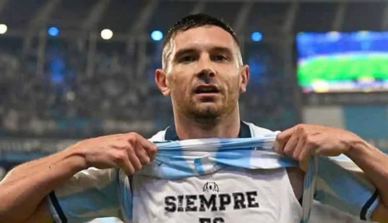Adrián Martínez