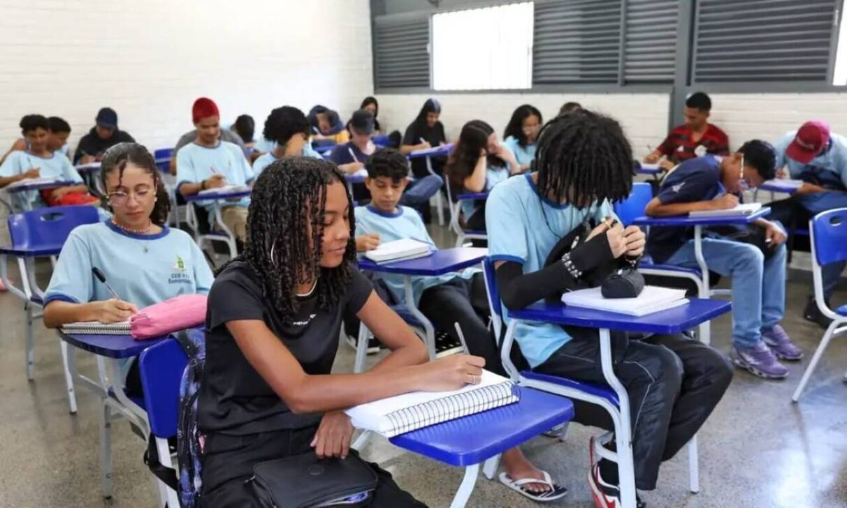 Alunos, sala de aula, escola, ennsino