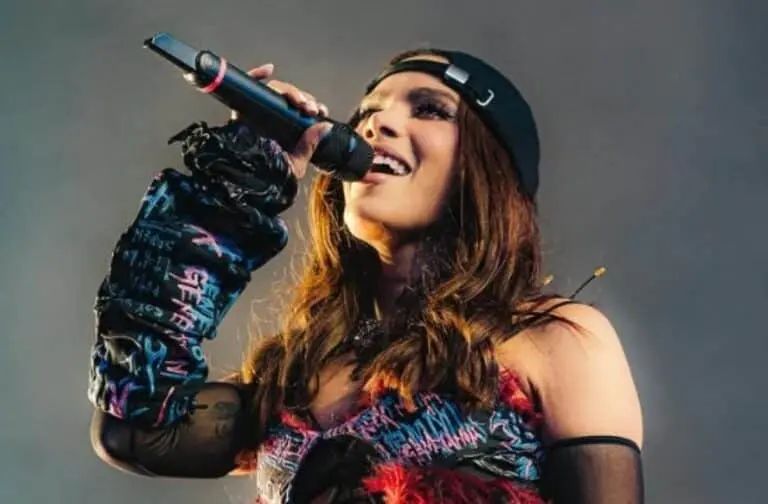 .Anitta