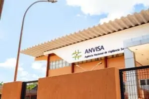 Anvisa proíbe comércio e apreende lote falso de suplemento Omegafor Plus