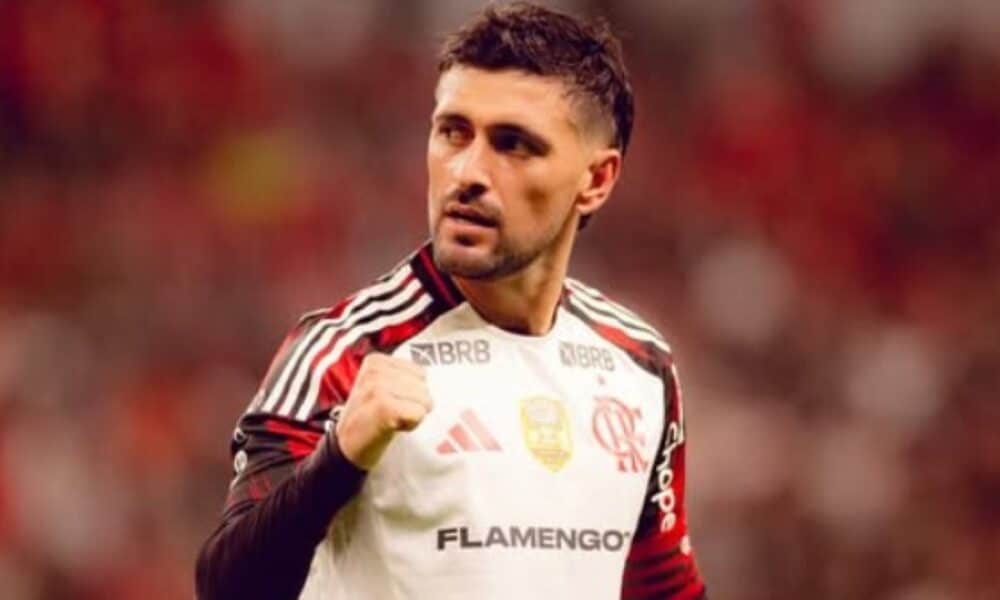 Arrascaeta joga hoje? Onde assistir Botafogo x Flamengo ao vivo Brasileirão hoje às 19h30
