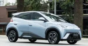 BYD Dolphin Mini tem vendas em queda de 20,6% em junho e marca lança financiamento especial