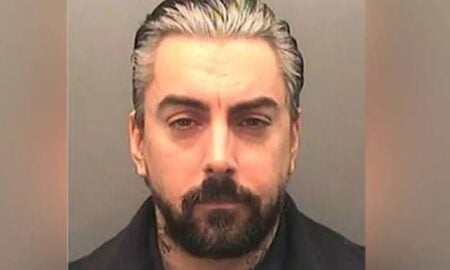 Cantor Ian Watkins, do Lostprophets
