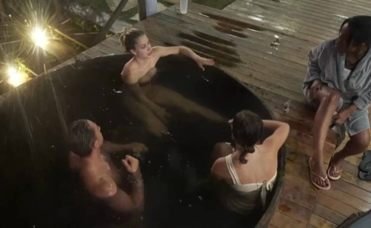 Carol ameaça deixa grupo- A fazenda