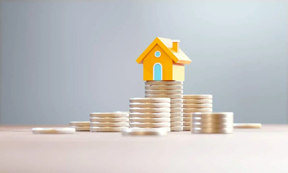 Casa moedas conceito de compra de imóvel