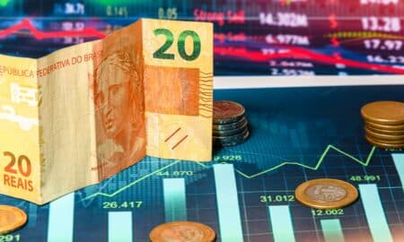 Cédula de vinte reais, moedas real, gráficos econômicos