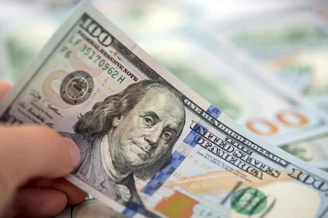 Dólar