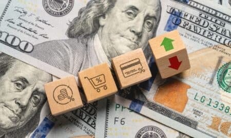 Dólar ícones em cubos de madeira