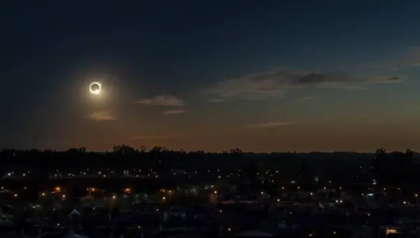 Eclipse solar total