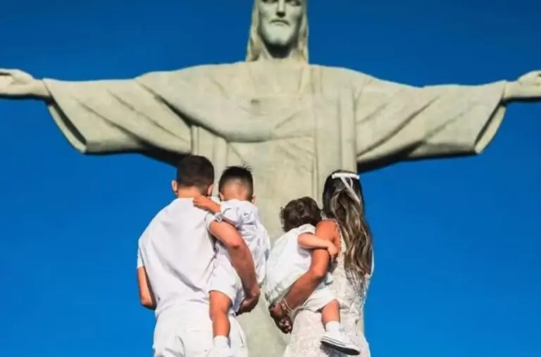 Everton Ribeiro E família
