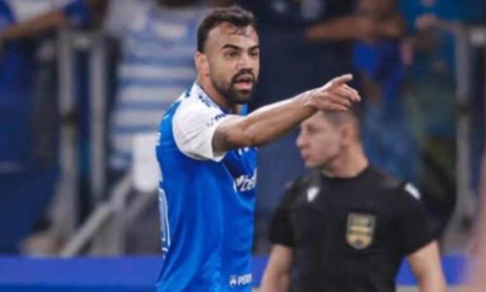 Fabrício Bruno vê Jonathan Jesus como futuro da zaga e peça chave para sustentabilidade do Cruzeiro