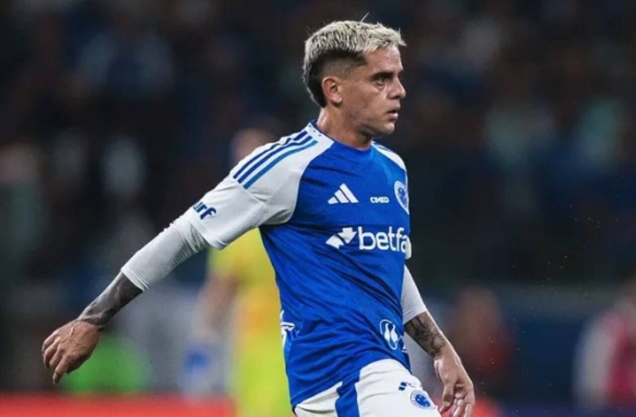 Cruzeiro encerra empréstimo de Fagner e abre porta para retorno ao Corinthians em 2026