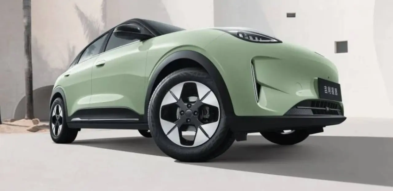 Geely EX2