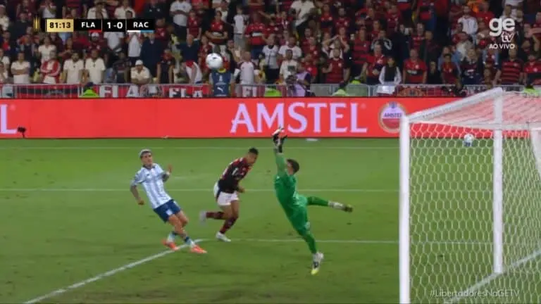Gol Samuel Lino