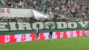 Gol de Neto Pessoa amplia vantagem da Chapecoense contra Operário-PR na Arena Condá