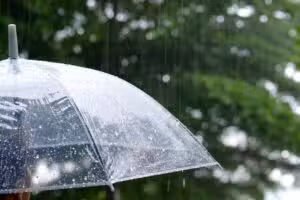 Heavy rains and storms are expected to hit Kansai starting tomorrow