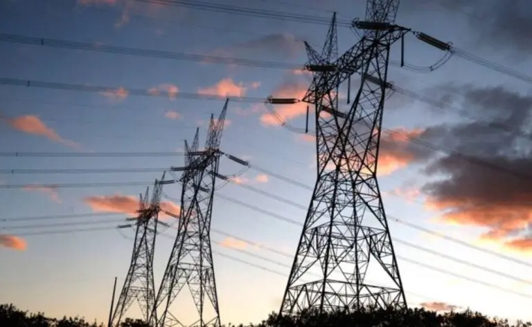 Horario de Verao, torres de transmissão energia