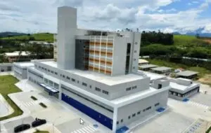 Hospital Regional de Cruzeiro contrata 55 vagas com salários até R$ 9,2 mil em seletivo