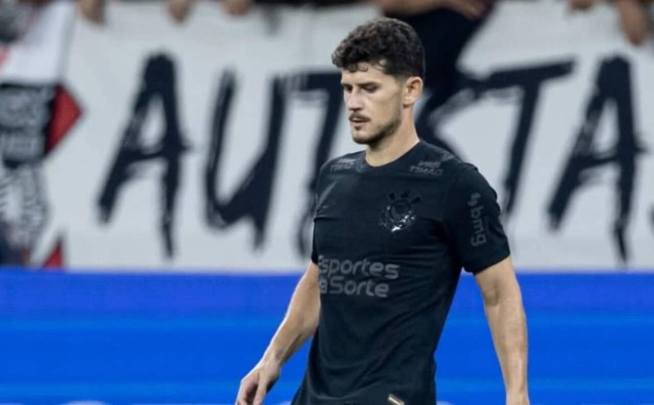 Lateral Hugo passa por cirurgia no joelho direito e desfalca elenco do Corinthians no Paulistão