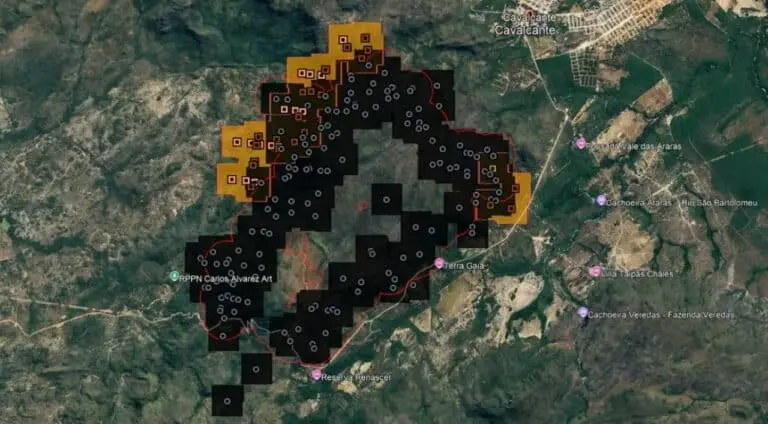 Incêndio avança na Chapada