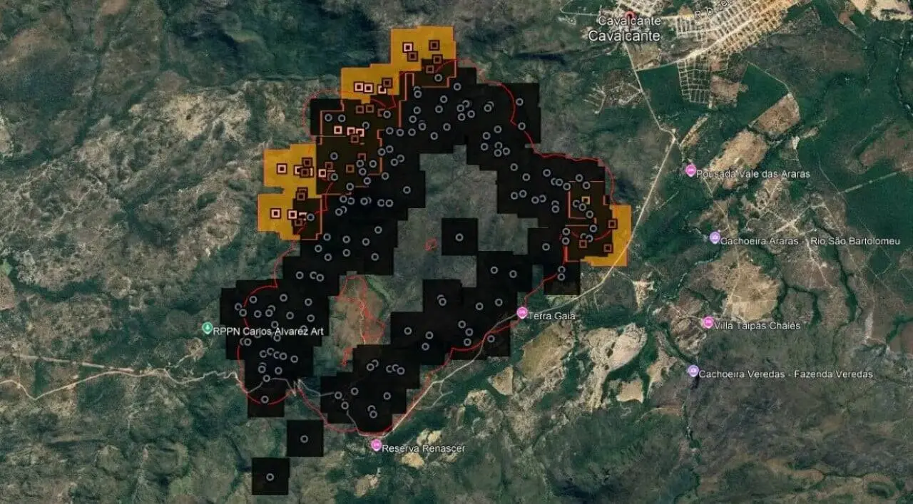 Incêndio avança na Chapada