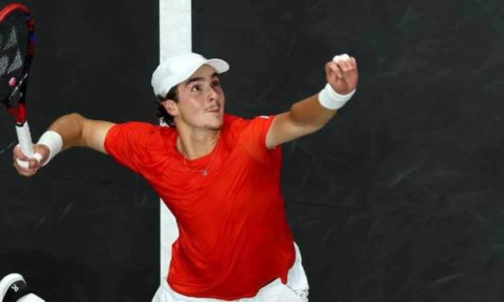 João Fonseca, 42º ATP, cancela Xangai e mira cabeça de chave em Bruxelas para fechar 2025 forte