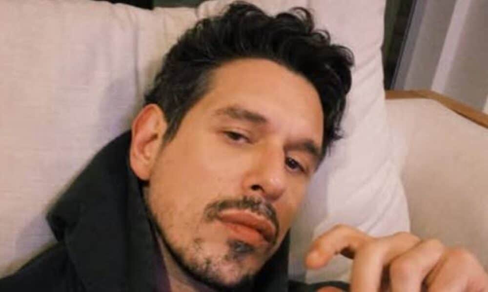 João Vicente admite mensagens quentes com Gracyanne e critica invasão de intimidade online