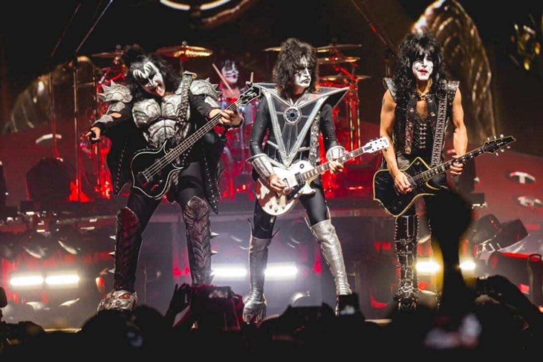 KISS