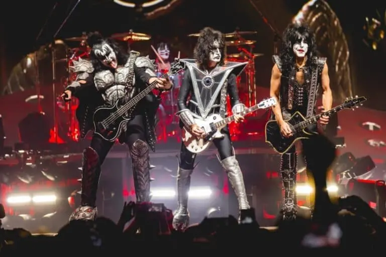 KISS