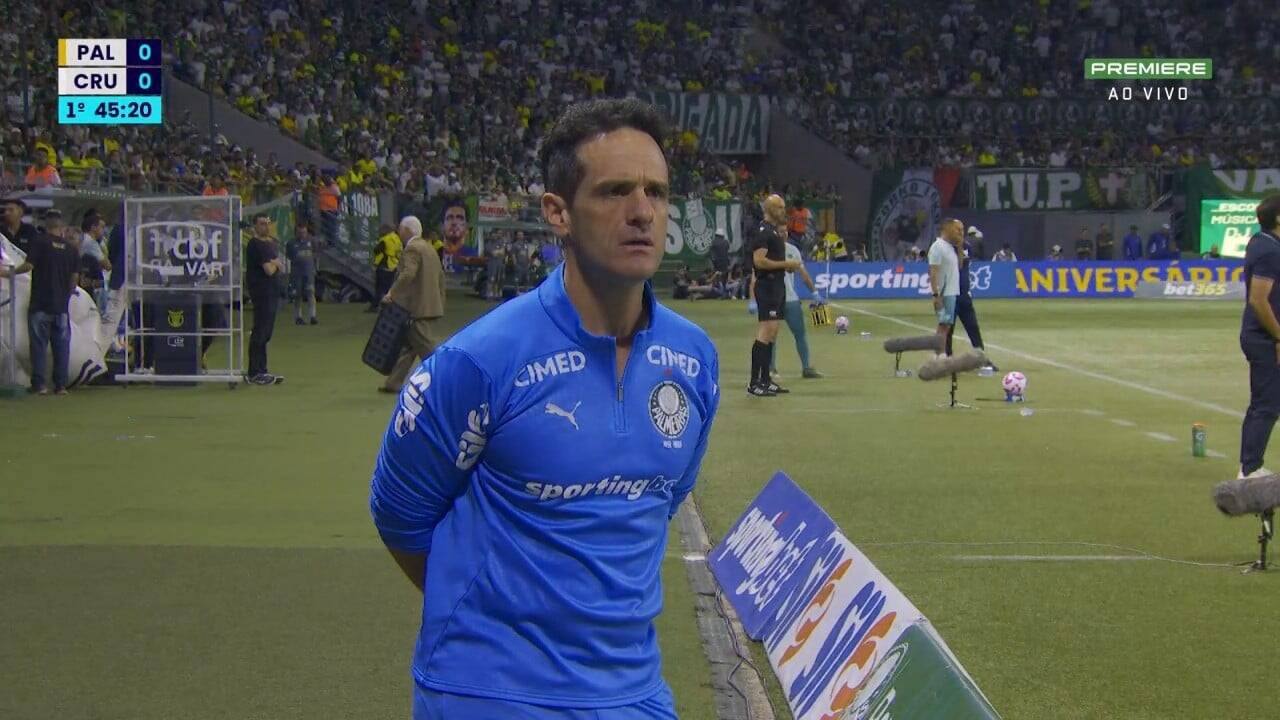 Cartão vermelho a Marco Aurélio Schiavo Reis agita Palmeiras x Cruzeiro empatado em 0x0 no jogo pelo Brasileirão