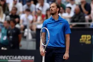 Daniil Medvedev พ่ายแพ้อย่างน่าประหลาดใจต่อ Francisco Cerúndolo ในรอบที่สามที่ Miami Masters 1000