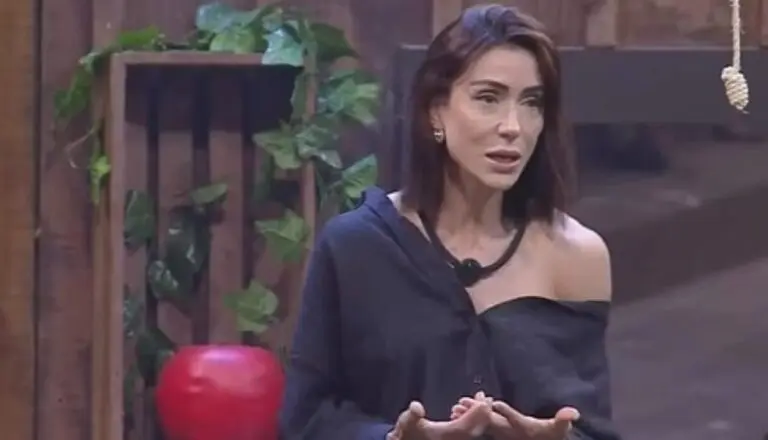Michelle Barros A Fazenda